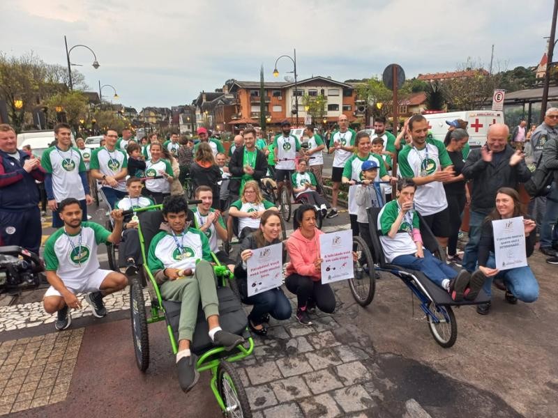 APAE na Corrida Movimenta Gramado pela Inclusão